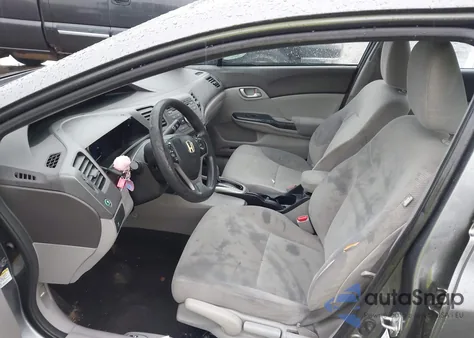 2012 Honda Civic Hf z USA, uszkodzony, nr VIN 2HGFB2F69CH317689